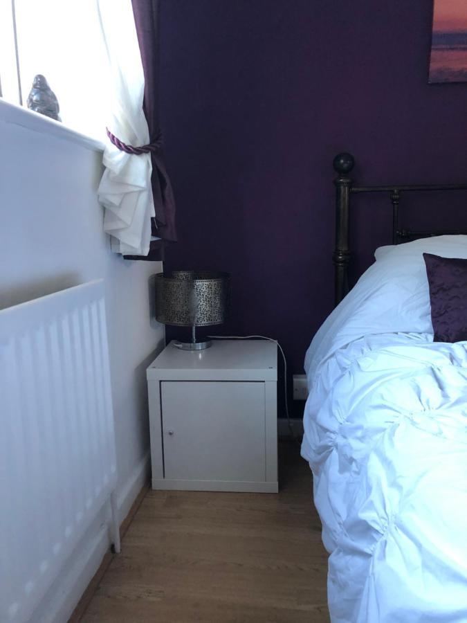 Home From Home, Close To Redditch Hospital Abb Εξωτερικό φωτογραφία