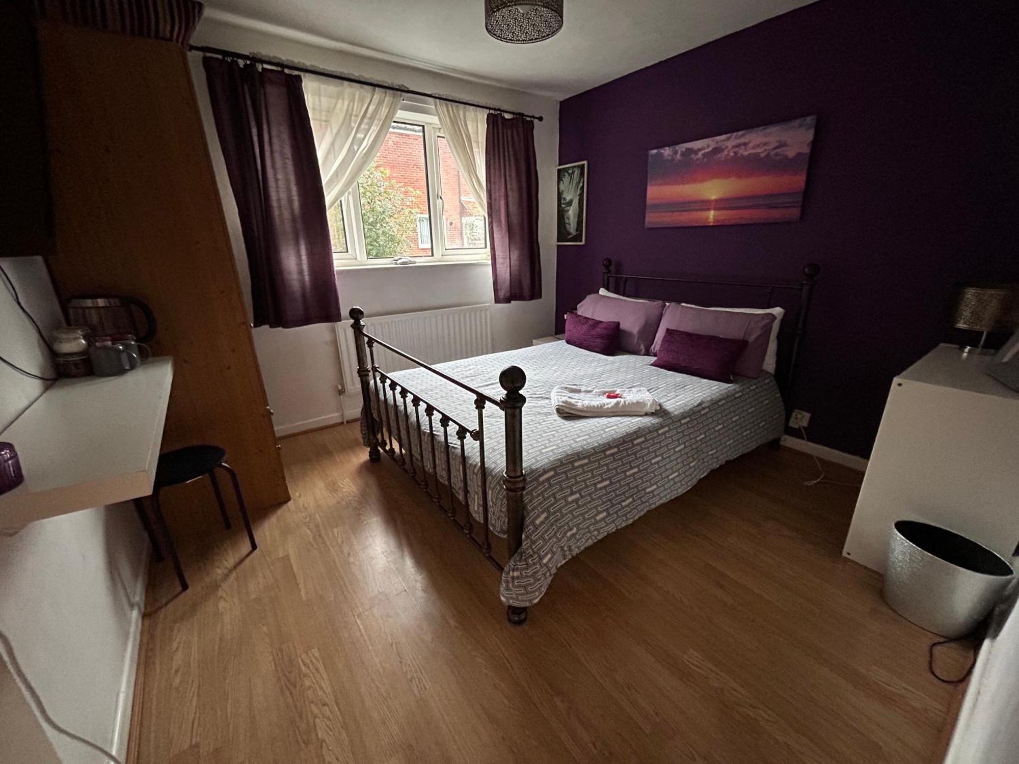 Home From Home, Close To Redditch Hospital Abb Εξωτερικό φωτογραφία