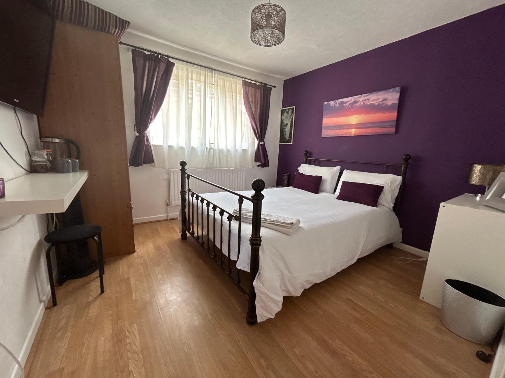 Home From Home, Close To Redditch Hospital Abb Εξωτερικό φωτογραφία